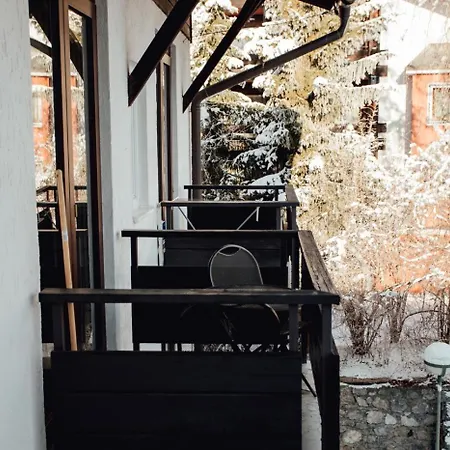 Alpenstadel Mit Hallenbad Und Sauna By Monicare 蒂罗尔-泽费尔德