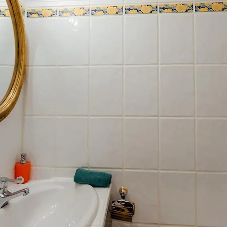 Alpenstadel Mit Hallenbad Und Sauna By Monicare 蒂罗尔-泽费尔德